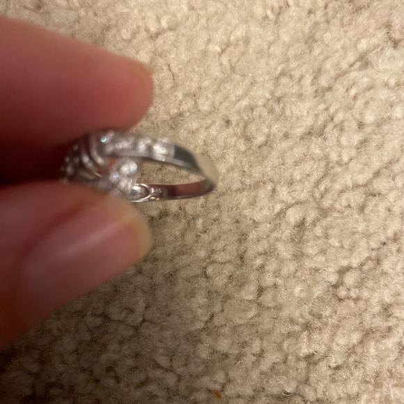 Gold ring - Picture 3 of 5